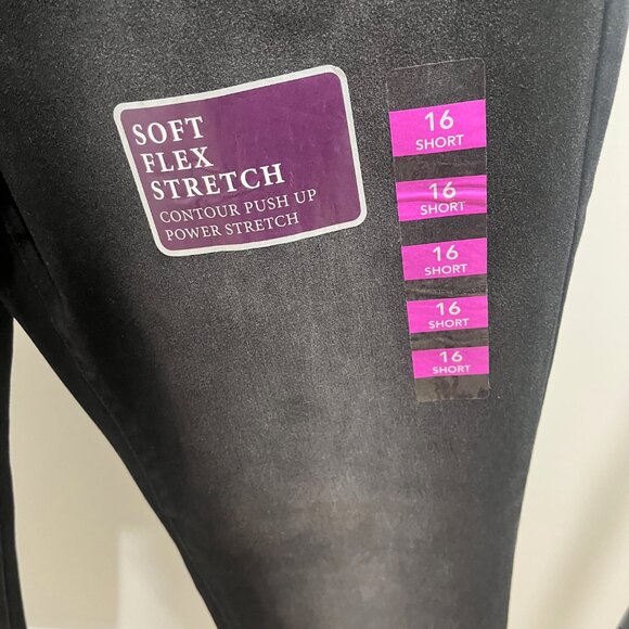 16 Short Slim Jeans - Picture 3 of 7